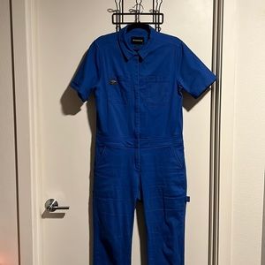 Wolfgang essential short sleeve coverall. This is the traditional waist style.